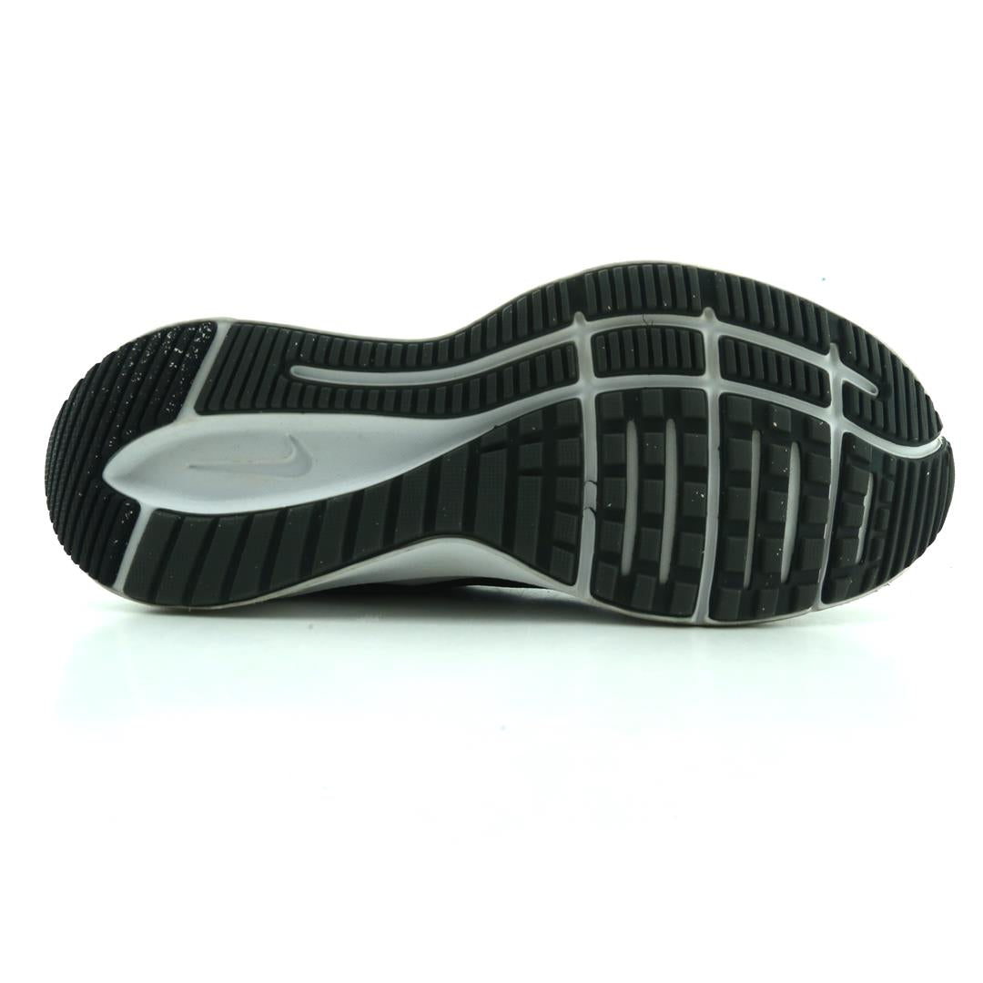 Nike Quest 3