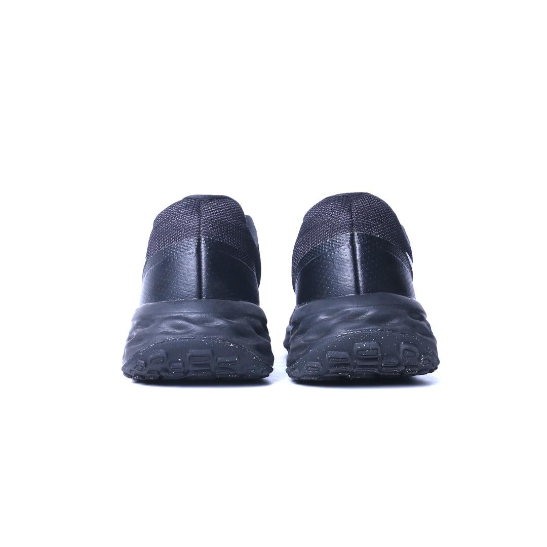 Nike Revolution 6