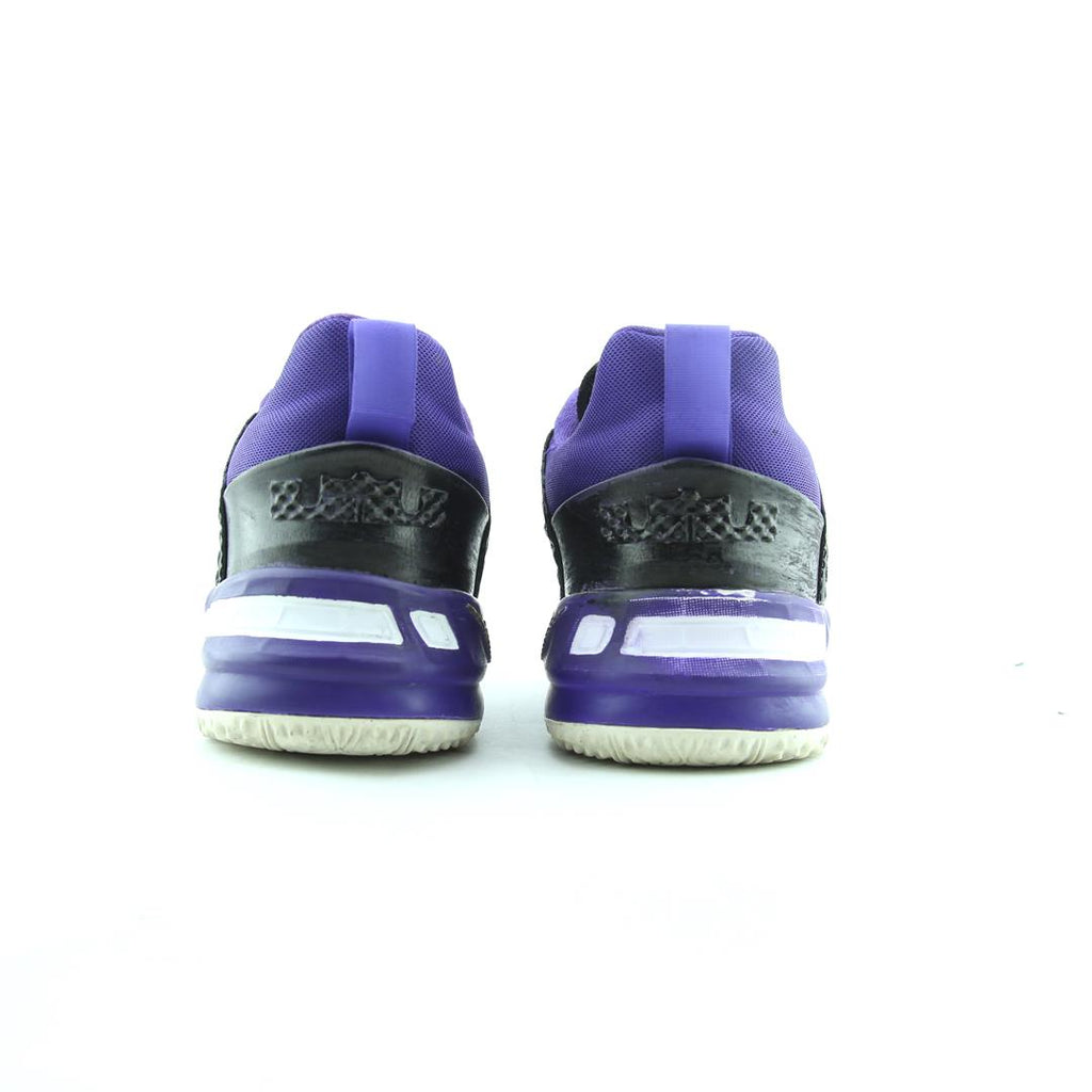 Nike Lebron 18