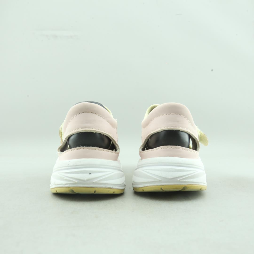 Asics Contend