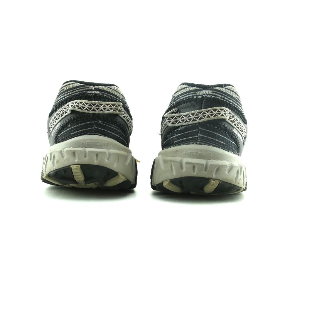 New Balance 410 V6