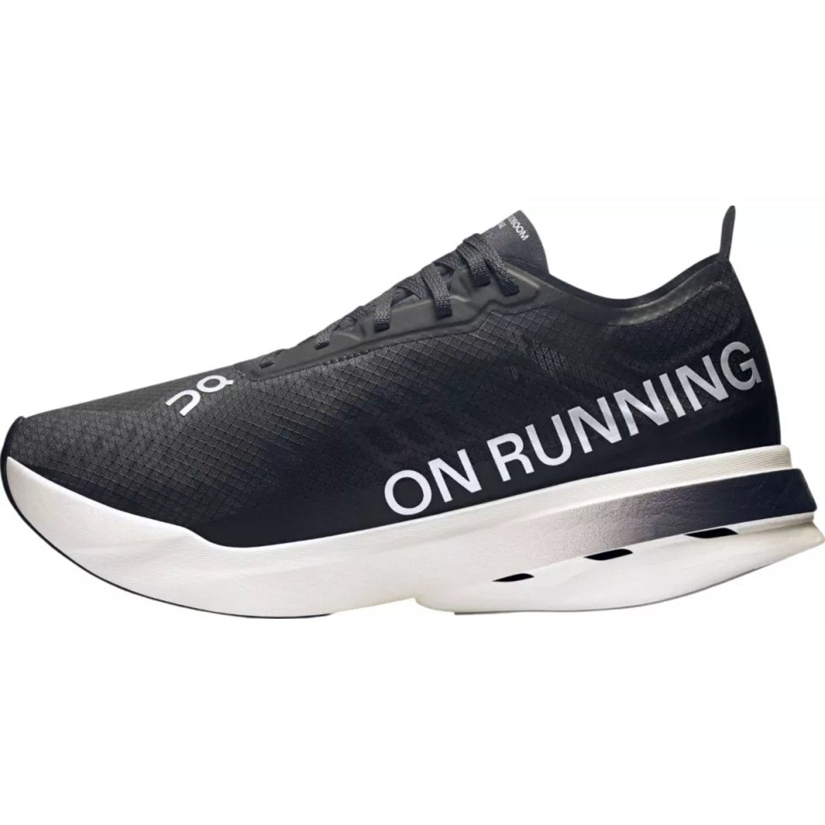 On Running Cloudboom Strike Black White (W)