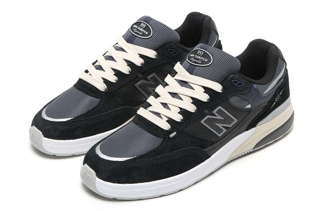 933 - Standard & Wide