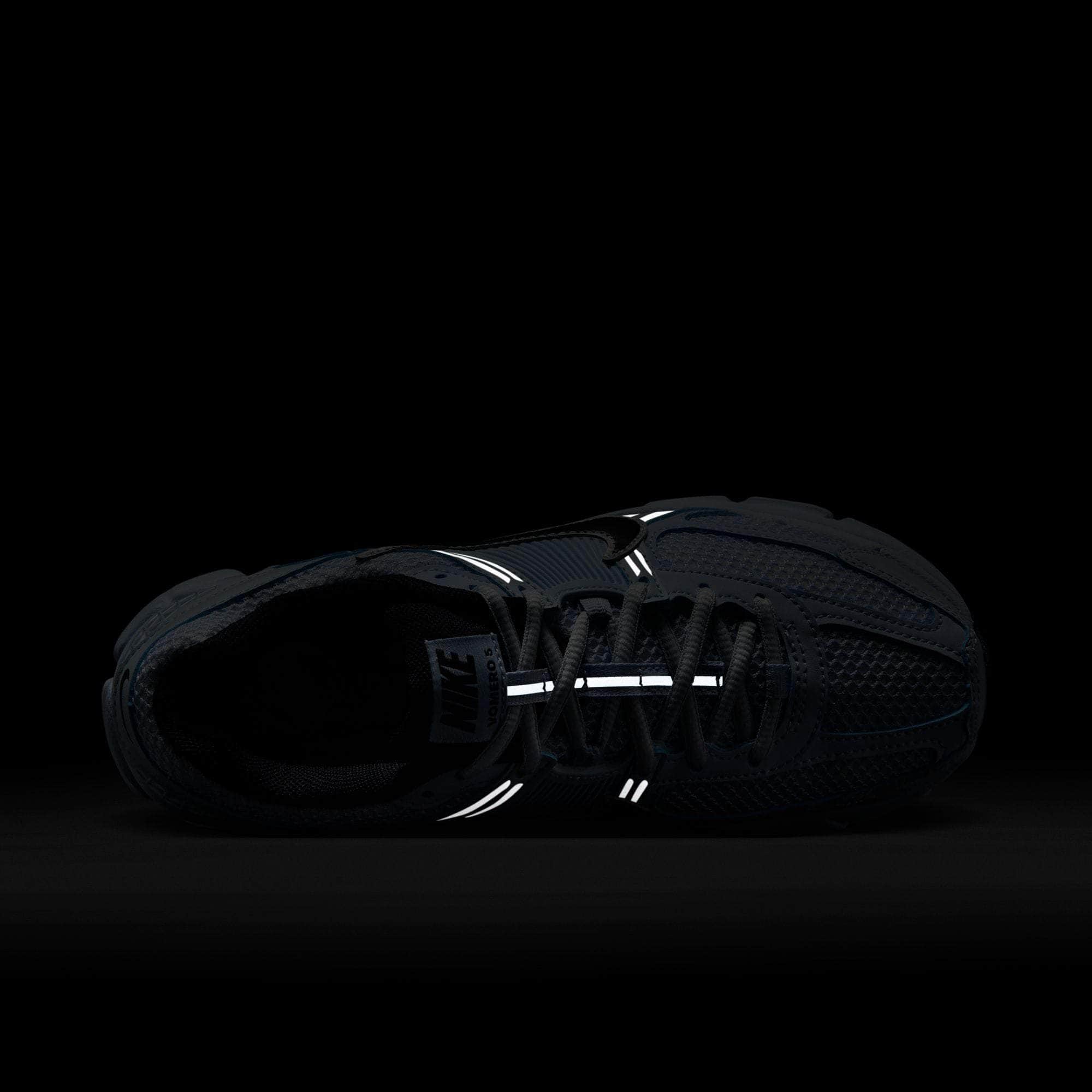 Nike Zoom Vomero 5 - Women's