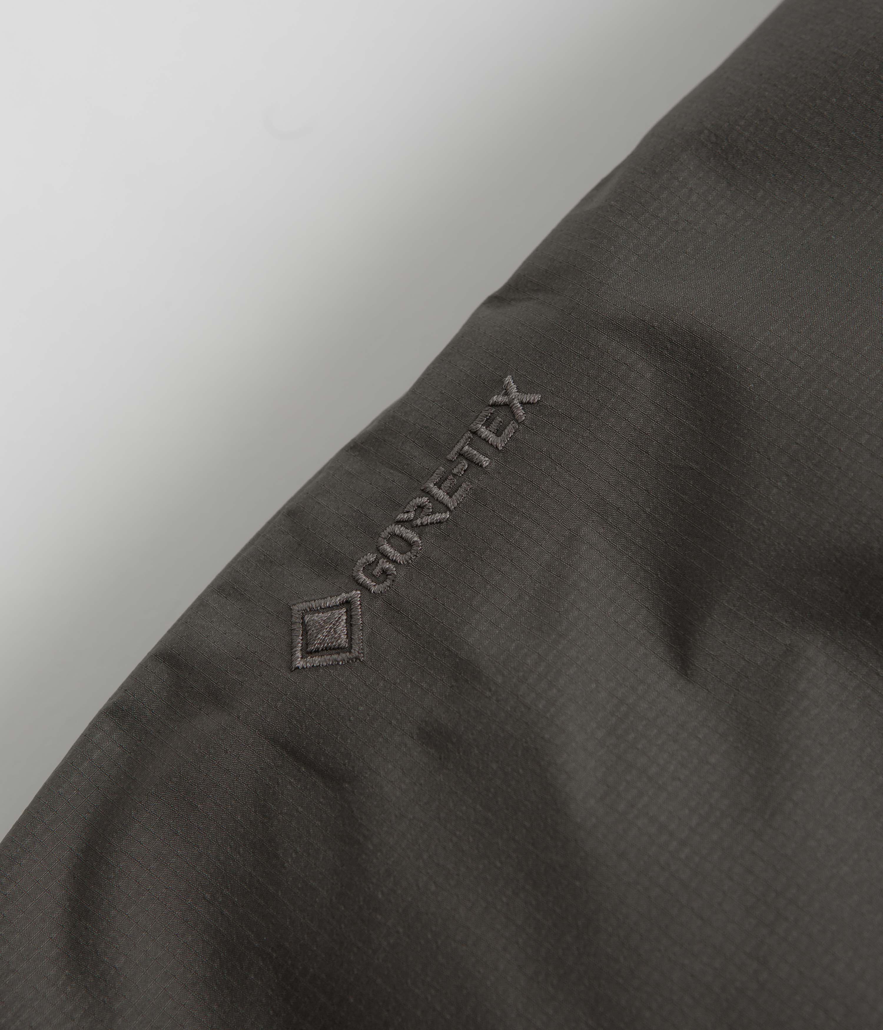 Norse Projects Rokkvi Gore-Tex Down Parka - Olive Night